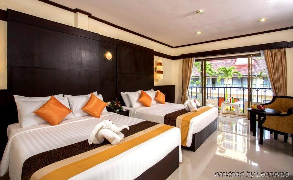 Horizon Patong Beach Resort And Spa Exterior photo